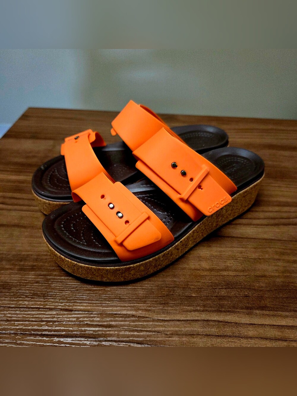Crocs Brooklyn Buckle Platform Sandal 211252 Size 8 Orange & Cork